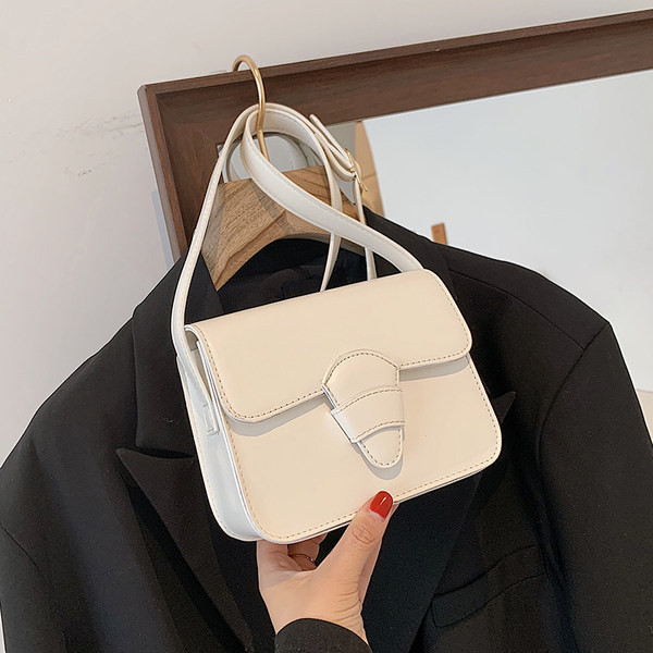 Geanta de dama model simplu din piele cu maner de umar