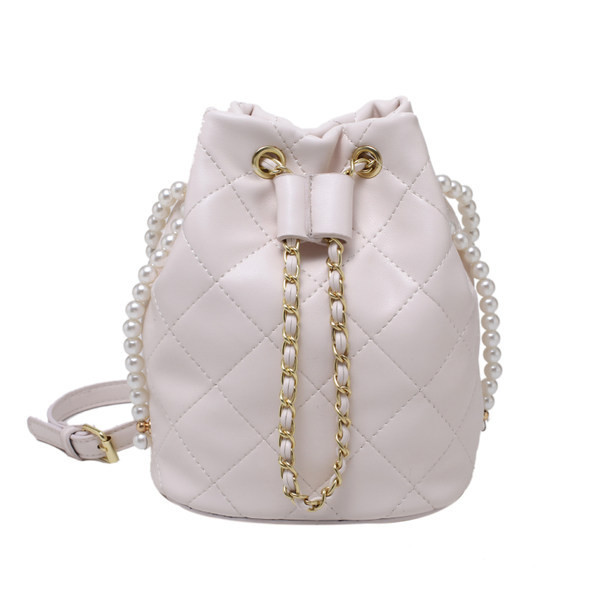 Γυναικεία έκο δερμάτινη τσάντα με πέρλες