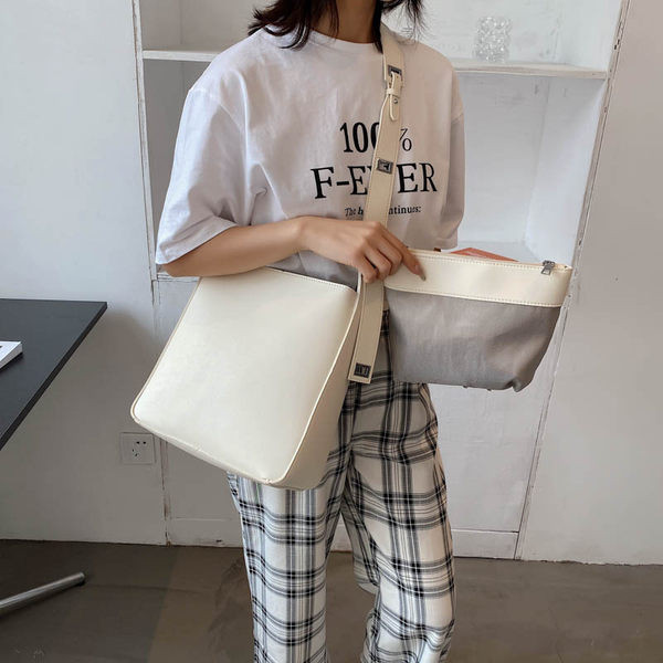 Έκο δερμάτινη τσάντα κλασικό μοντέλο