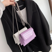 Γυναικεία έκο δερμάτινη τσάντα με αλυσίδα