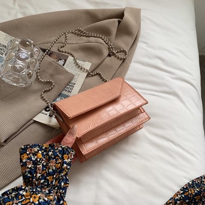 Γυναικεία έκο δερμάτινη τσάντα με αλυσίδα