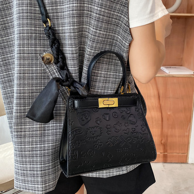 Casual γυναικεία έκο δερμάτινη τσάντα με κορδέλα στη λαβή