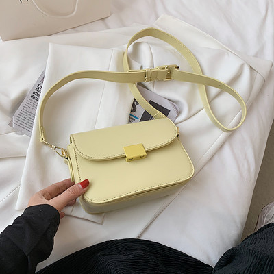 Γυναικεία τσάντα απλό μοντέλο με μακριά λαβή - κατασκευασμένη από οικολογικό δέρμα