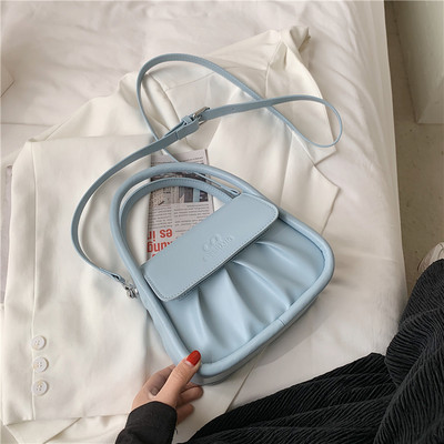 Γυναικεία έκο δερμάτινη τσάντα με δύο κοντές λαβές και μία μακρύ