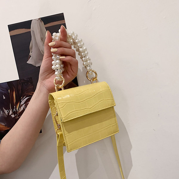 Sieviešu maza somiņa ar pērļu rokturi vairākās krāsās