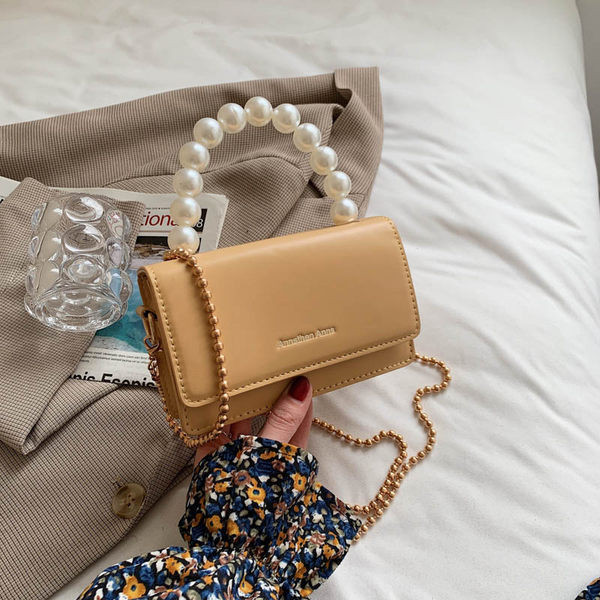 Geanta dama cu perle si lant lung metalic