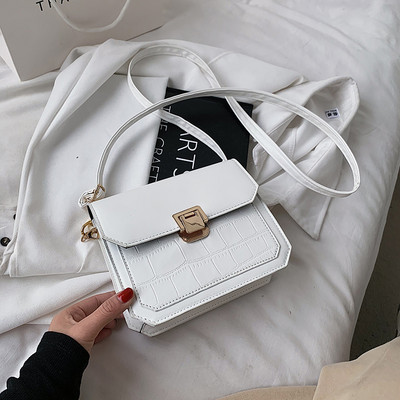 Sieviešu ādas soma ar metāla aizdari-retro stilā