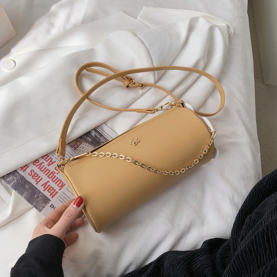 Γυναικεία μοντέρνα τσάντα με τρισδιάστατο λουλούδι και μακρύ χερούλι