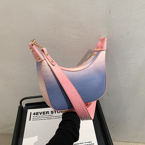 Γυναικεία τσάντα με ρέοντα χρώματα με μακριά λαβή