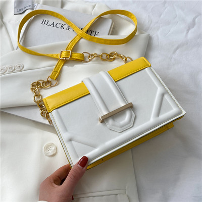 Γυναικεία τσάντα από οικολογικό δέρμα με ρυθμιζόμενη λαβή - σε τέσσερα χρώματα