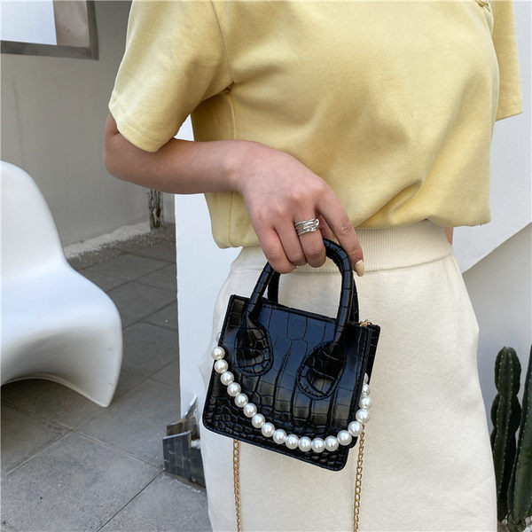 Γυναικεία έκο δερμάτινη τσάντα με πέρλες  σε διάφορα χρώματα