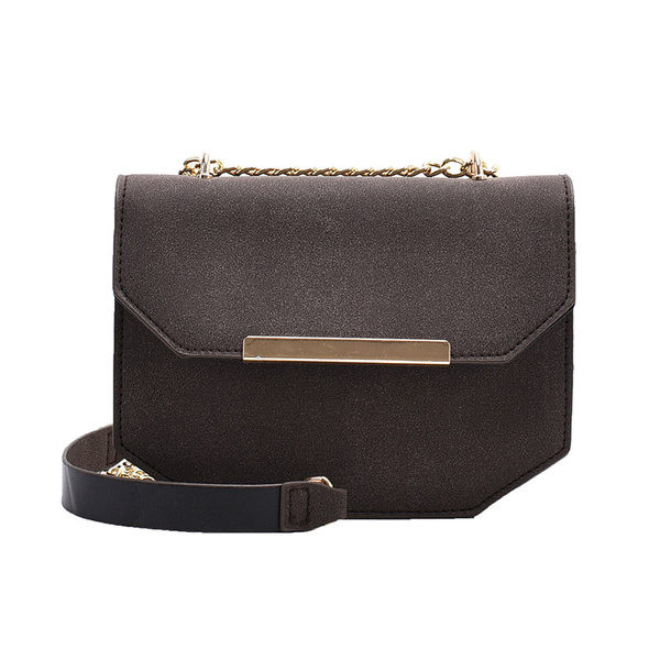 Καθημερινή γυναικεία τσάντα με μεταλλική αλυσίδα