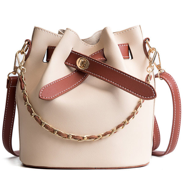 Μικρή γυναικεία τσάντα από οικολογικό δέρμα