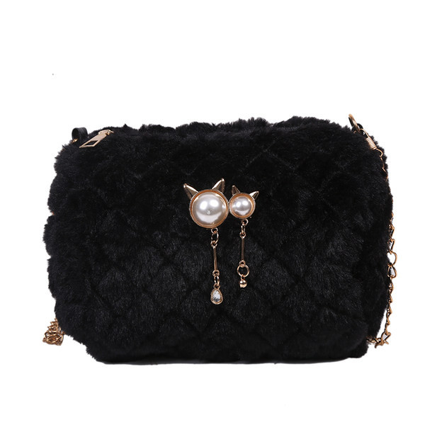 Καθημερινή γυναικεία τσάντα με μεταλλική αλυσίδα