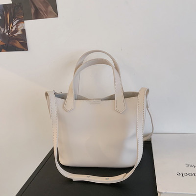 Έκο δερμάτινη τσάντα κλασικό μοντέλου με μακρές και κοντές λαβές