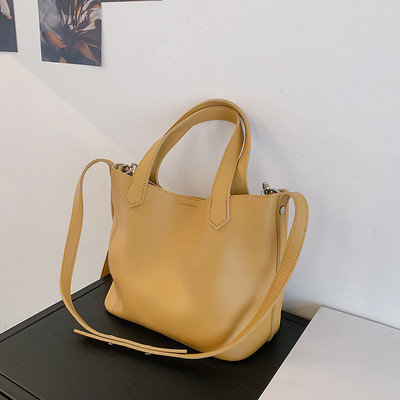 Έκο δερμάτινη τσάντα κλασικό μοντέλου με μακρές και κοντές λαβές