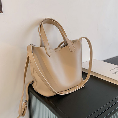 Έκο δερμάτινη τσάντα κλασικό μοντέλου με μακρές και κοντές λαβές