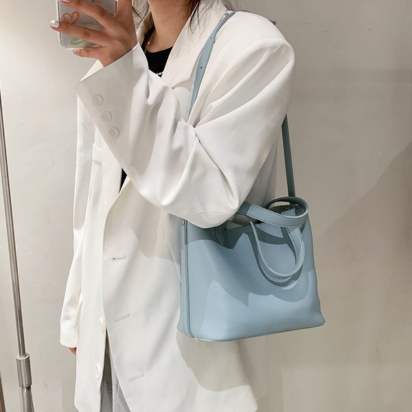 Έκο δερμάτινη τσάντα κλασικό μοντέλου με μακρές και κοντές λαβές