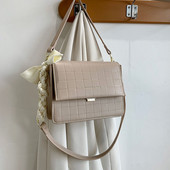 Geanta de dama eleganta cu panglica in mai multe culori