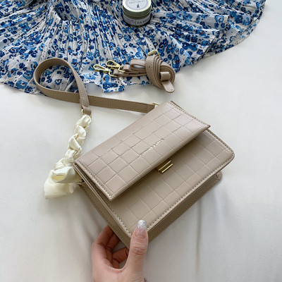 Geanta de dama eleganta cu panglica in mai multe culori