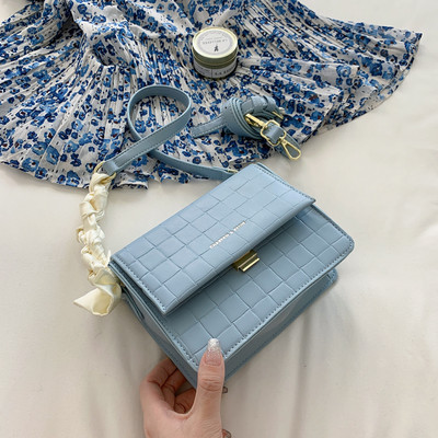 Geanta de dama eleganta cu panglica in mai multe culori