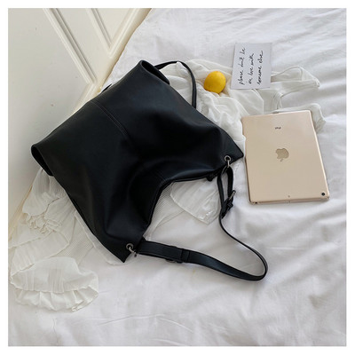 Μεγάλη έκο δερμάτινη τσάντα  για γυναίκες