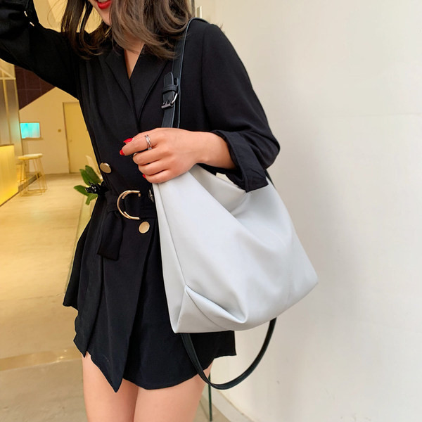 Μεγάλη έκο δερμάτινη τσάντα  για γυναίκες