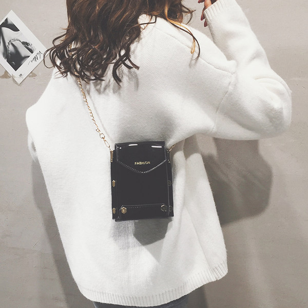 Sieviešu taisnstūra soma no eko ādas ar metāla ķēdīti