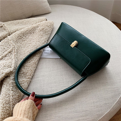 Ορθογώνια γυναικεία τσάντα από ρετρό στιλ από δέρμα eco