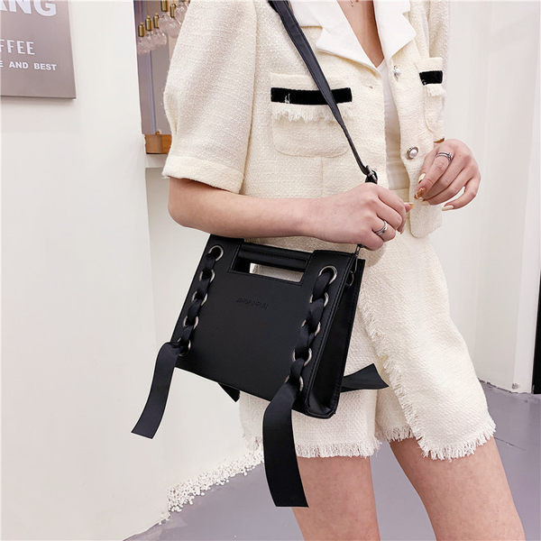 Sieviešu moderna plecu soma