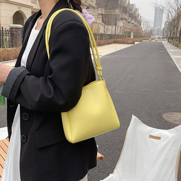 Γυναικεία τσάντα νέο μοντέλο - κλασικό μοντέλο