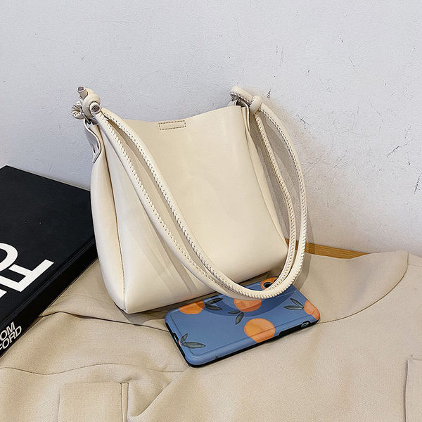 Γυναικεία τσάντα νέο μοντέλο - κλασικό μοντέλο