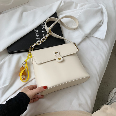 Geanta de umar de dama cu inchizator metalic