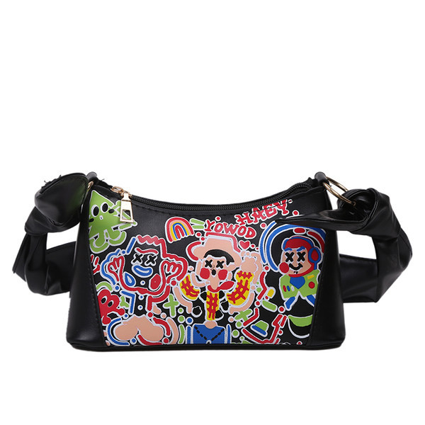 Μικρή γυναικεία τσάντα σε λευκό και μαύρο χρώμα με πολύχρωμη διακόσμηση