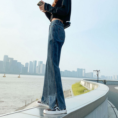 Blugi de dama cu talie inalta si crapaturi pe picioare