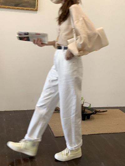 Γυναικεία τζιν με ψηλή μέση - φαρδύ μοντέλο