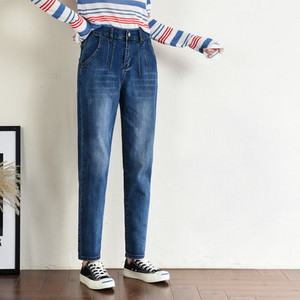 Γυναικεία τζιν casual με ψηλή μέση και τσέπη - μαύρο και μπλε χρώμα