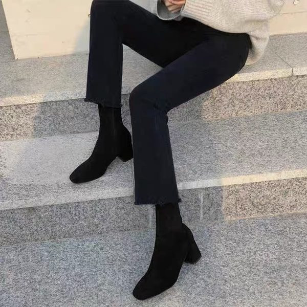 Blugi de dama de culoare neagra - cu talie inalta