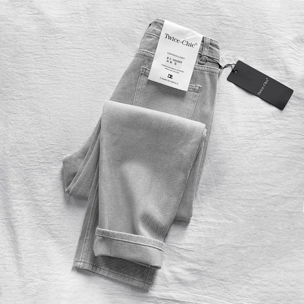 Blugi de dama de culoare gri cu talie inalta si buzunare