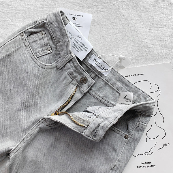 Blugi de dama de culoare gri cu talie inalta si buzunare