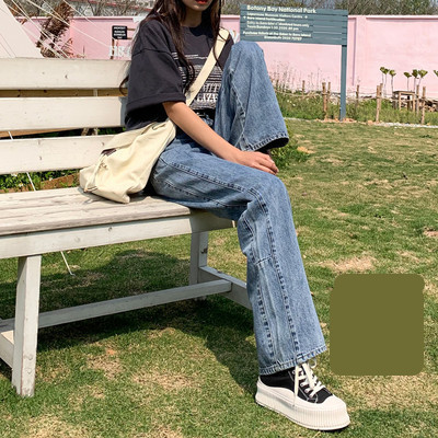 Blugi de dama cu picioare largi si buzunare