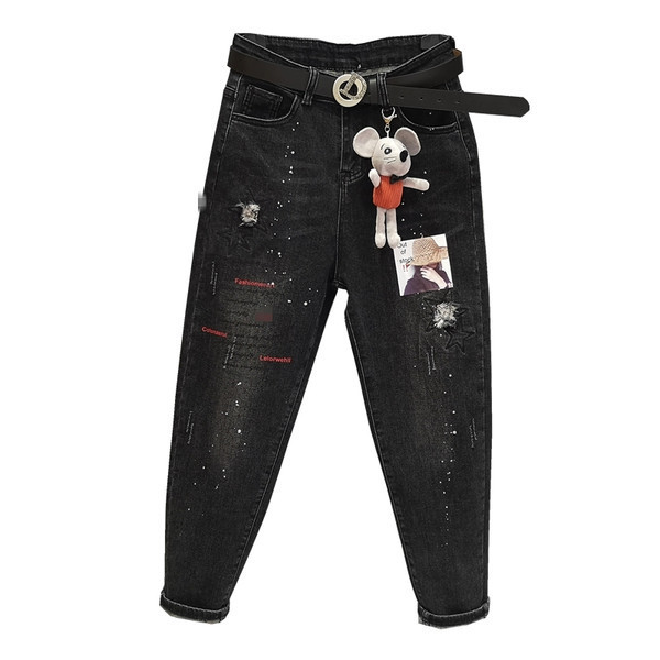 Mūsdienīgi sieviešu džinsi ar izšuvumiem un saplēstiem elementiem