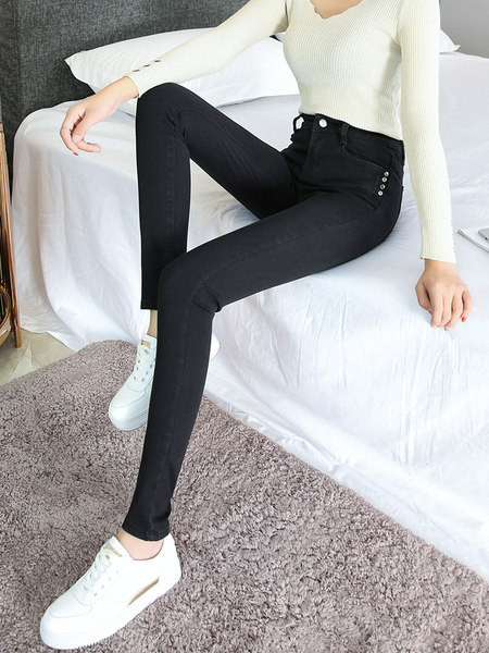 Blugi de dama cu talie inalta si picioare stramte