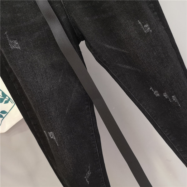 Ikdienas sieviešu džinsi ar augstu vidukli - melnā krāsā