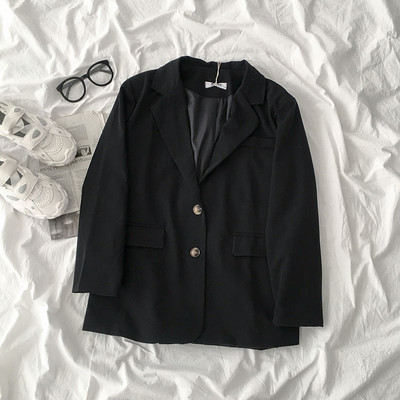 Jachetă scurtă de damă modernă cu nasturi și decolteu spitz