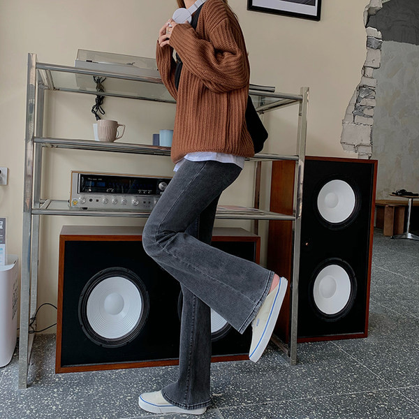 Model nou de blugi de dama cu talie inalta - tip Charleston