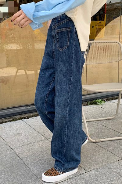 Džinsi ar kabatām - plats modelis