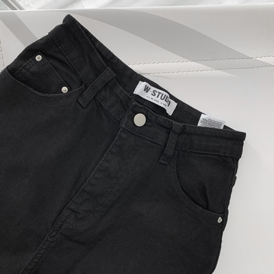 Γυναικείο τζιν απλό μοντέλο με τσέπες - σλιμ μοντέλο