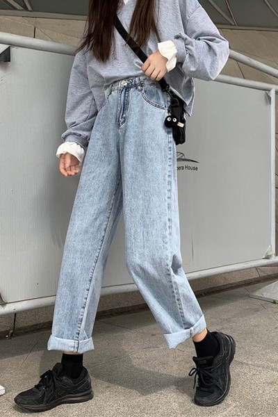 Blugi de primăvară cu talie înaltă și picioare largi