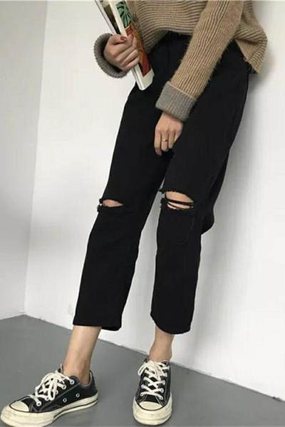 Blugi casual de dama cu motive rupte in negru